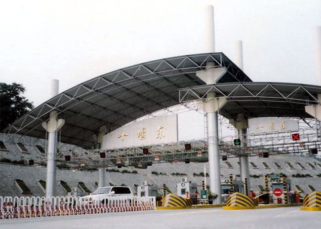 银川收费站螺栓球网架工程